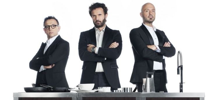 "Masterchef", guerra tra Striscia e Magnolia: "Ci vediamo in tribunale"