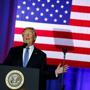 Trump annuncia la rivoluzione delle tasse e si appella ai Democratici