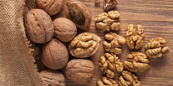 Se l'umore va giù le noci ci regalano un sorriso 