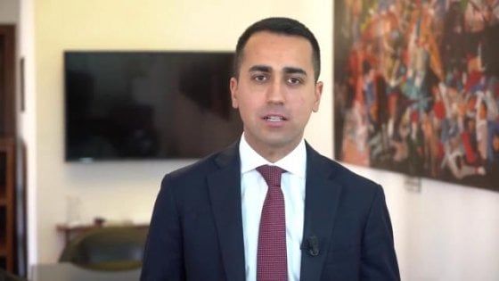 Di Maio a Salvini: "Chiediamo insieme al Quirinale di andare a votare a giugno" 