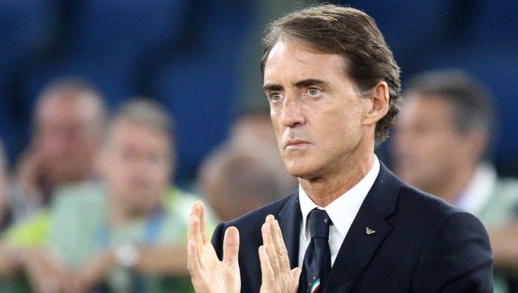 Mancini: "Vogliamo arrivare a Wembley. Raspadori come Rossi? Lo spero". Sensi ko, al suo posto Pessina