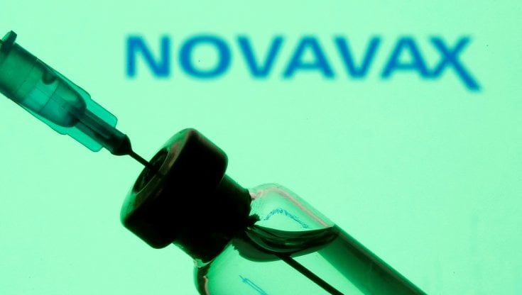 Vaccino Novavax, l'ok dell'Ema
