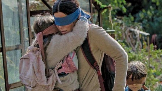 In Usa nuova sfida su web: compiere azioni pericolose con gli occhi bendati 