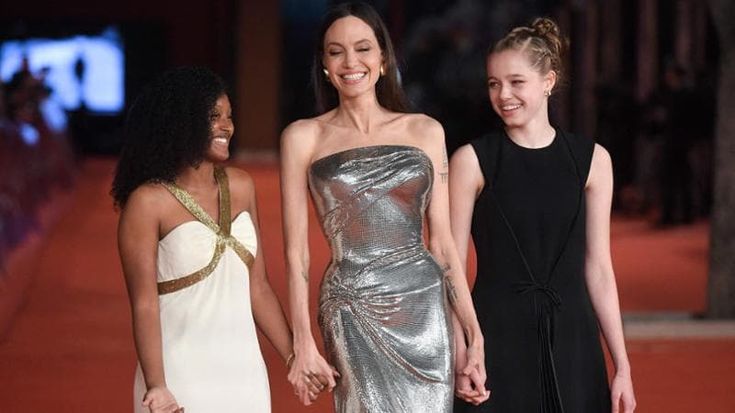 Shiloh Nouvel non si chiamerà più Pitt. Un’altra figlia di Angelina Jolie rinuncia al cognome del padre