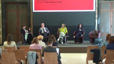 Dialoghi sul futuro. Donne che sfidano il cancro