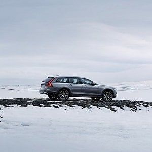 V90 Cross Country, la Volvo la presenta così