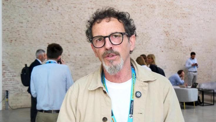 Lanzoni: "Altro che 'spostapoveri', anche il milanese imbruttito prende i mezzi pubblici"