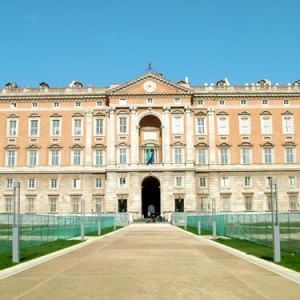Reggia di Caserta, vandalizzata la biglietteria