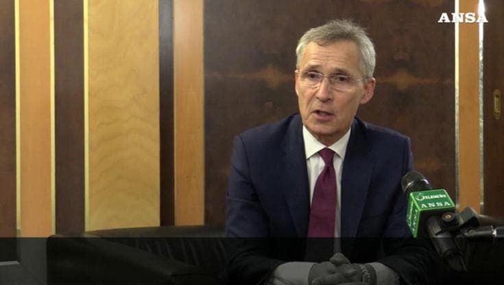 Stoltenberg: "Kiev non ha chiesto truppe alla Nato"