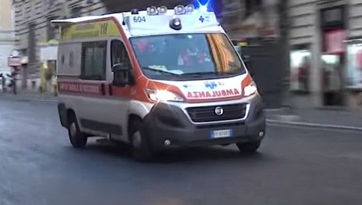 Incidenti sul lavoro, donna incinta ferita: a rischio il bimbo. Pd: "Serve ispezione urgentissima sulle mansioni che svolgeva"