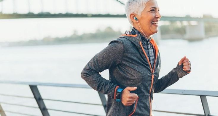 Donne, un&rsquo;ora di movimento al giorno fa campare fino a 90 anni