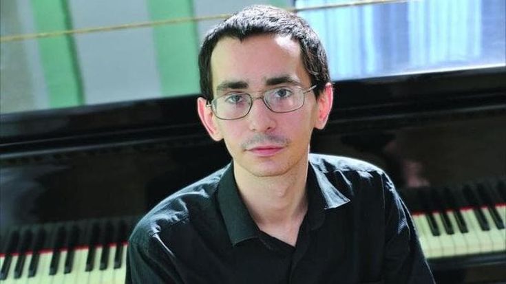 Sciopero della fame in un carcere russo, il pianista-attivista Pavel Kushnir è morto pochi giorni prima dello scambio dei prigionieri