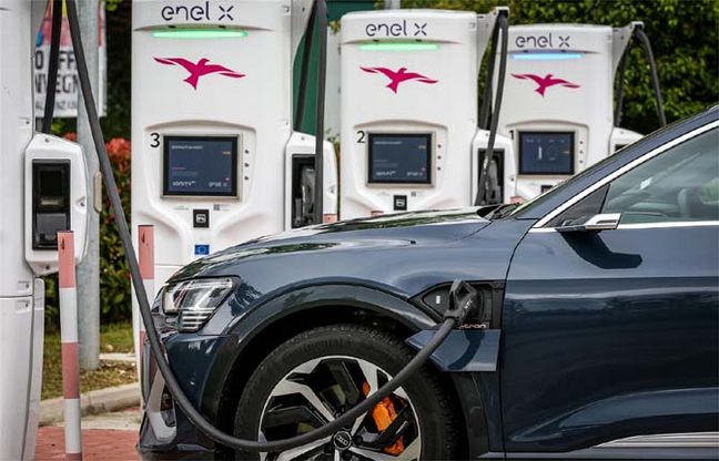 L'auto elettrica costa troppo? Ecco le scorciatoie Audi 