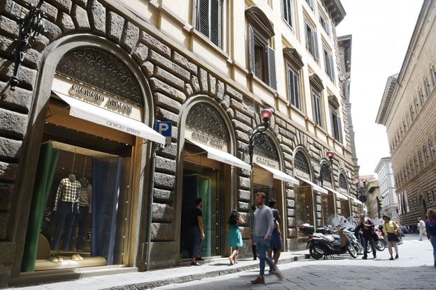Pitti Firenze, la nuova boutique di Armani in via Tornabuoni 