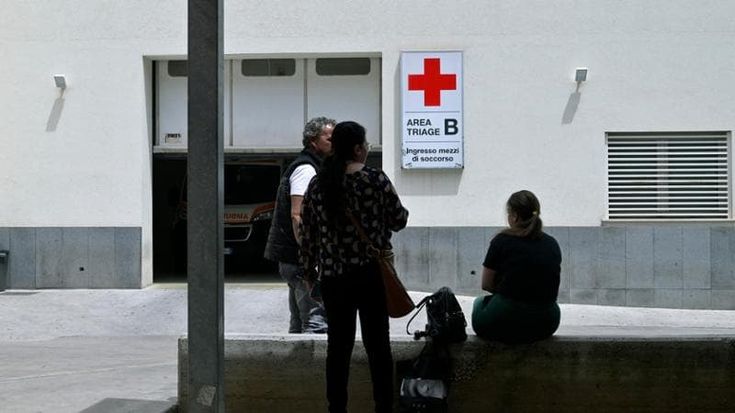Pronto soccorso in tilt a Palermo: ambulanze deviate e ricoveri sospesi