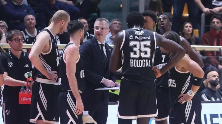 Nuova disfatta Virtus: Parigi guasta la prima gara di coach Jakovljevic