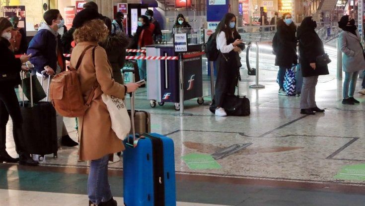 Covid: ordinanza sindaco del Salernitano: "Comunicare rientri"
