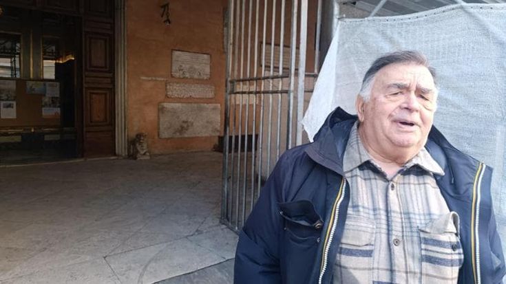 Il caso dell’angelo con il volto di Meloni, il restauratore nega (ma ride): “Solo voi ci vedete la premier. Candidato con la destra? Forse a mia insaputa”