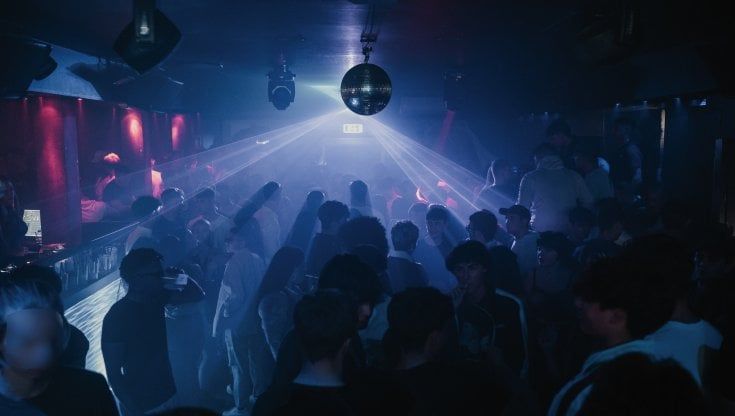 Quattordicenne sviene per il troppo alcol, chiusa per 12 giorni la discoteca Moya
