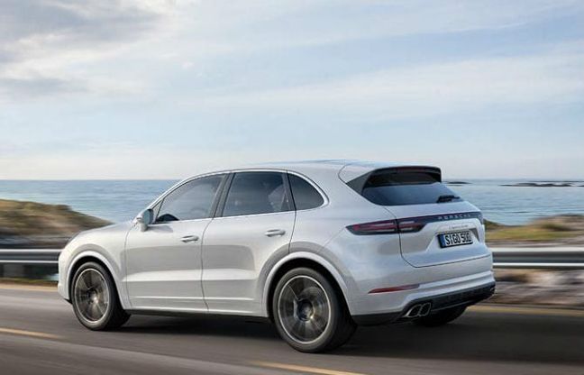 Nuova Cayenne Turbo, pensando alla 911