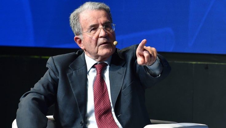 Tassa di successione,  da Berlusconi a Prodi 25 anni di battaglie. "È immorale". "No, è per l'uguaglianza"