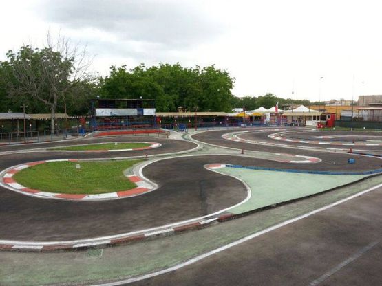 Il nuovo miniautodromo<br />appassionati in pista<br />&nbsp;