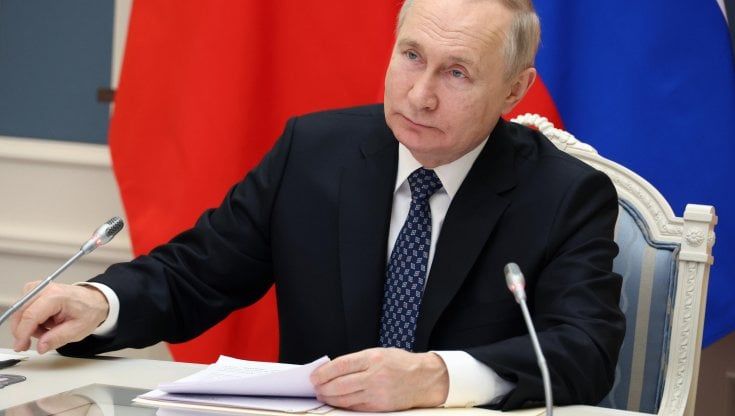 Putin, il discorso di fine anno nel quartier generale con i soldati: "L'Occidente ci ha mentito sulla pace, la Russia non sarà mai divisa"