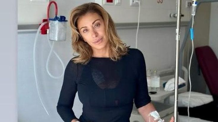 Sabrina Salerno annuncia: “Ho un nodulo maligno al seno, mi devo operare”