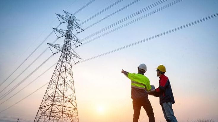 Reti elettriche, per potenziarle servono 3,1 trilioni di dollari di investimenti al 2030