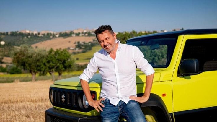 Coppia vincente: Teo Mammuccari e i borghi italiani