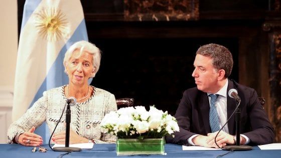 Argentina, salvataggio record: dal Fmi 57 miliardi di dollari