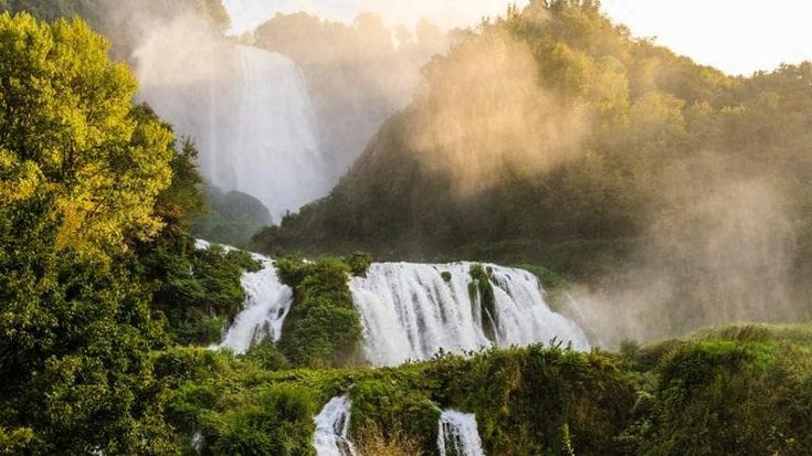 Dalle cascate delle Marmore a Perugia, viaggio nell’Umbria che fa innamorare