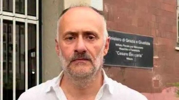 Insulti a Paladini dopo la visita in questura: "Fr...o, ti si chiudano tutti gli stent al cuore”