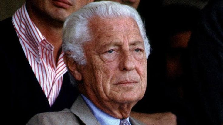 La Stampa, il divorzio dopo un secolo tra il giornale di Torino e la sua famiglia simbolo