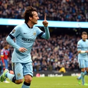 Inghilterra, Silva trascina il City: tris al Crystal Palace e aggancio al Chelsea. United frena