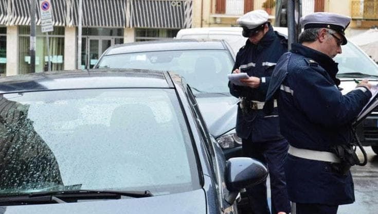 Truffa delle multe false a Taormina, finti verbali dei vigili di Catania