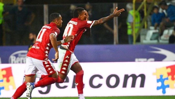 Bari da applausi a Parma: il 2-2 è un ottimo inizio in B per Cheddira e compagni