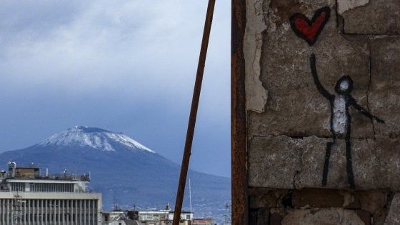 "Innamorati di Napoli", 50 tour con guide d'eccezione: da Enzo De Caro al sindaco e al console di Francia