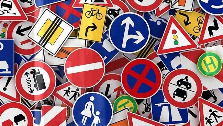 Zone rosse, stop a esami di guida