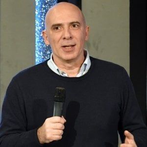 Da Sanremo alla Calabria di Timperi. Da Falcone al Duce. Tutte le colpe della Rai