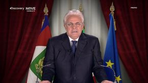 Crozza-Mattarella: «Ας σταματήσουμε επίσης τους πενήντα ετών που είναι παραγωγικοί, αλλά είναι γαμημένοι