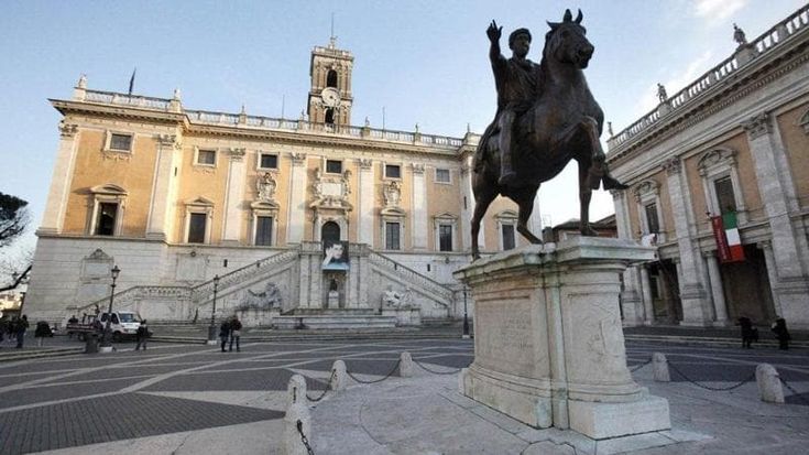 Il governo accelera sui poteri per Roma: “La legge è pronta”