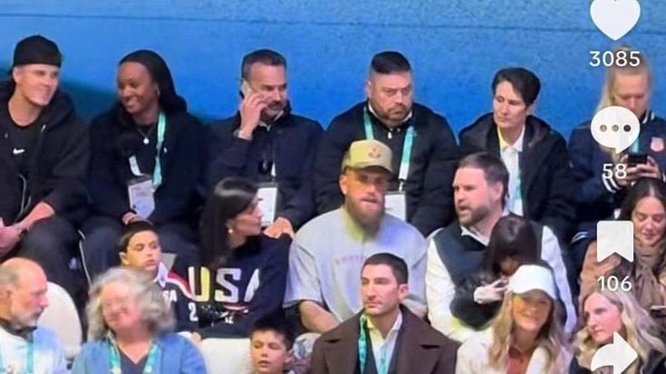 Olimpiadi, il pugile influencer Jake Paul a Milano per vedere l'hockey con JD Vance