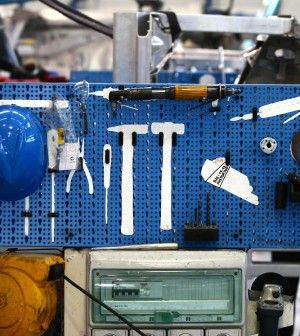 L'industria torna in rosso: a maggio produzione gi&ugrave; dell'1,8%