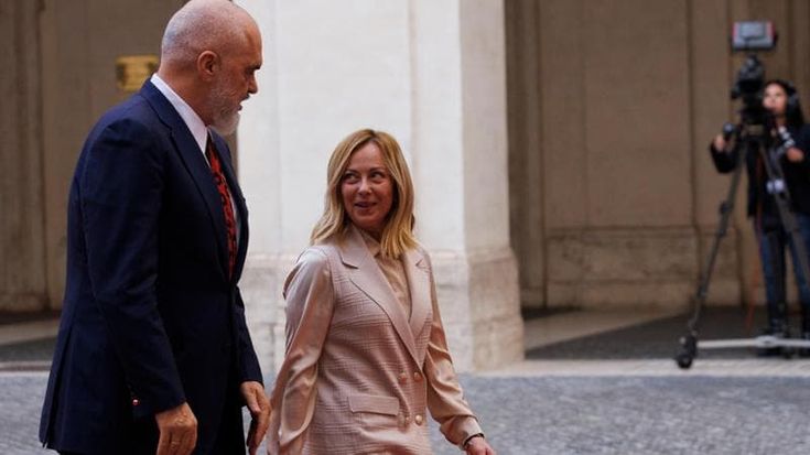 Elogi, accordi e quell’invito per Ferragosto: Edi Rama e il sodalizio con Meloni per spingere l’Albania verso l’Ue