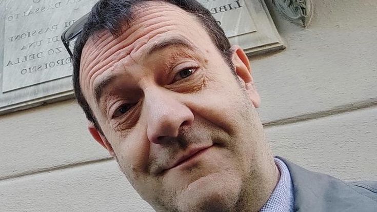 Torino, battuta sessista durante il consiglio: il Pd chiede le dimissioni del consigliere Pera