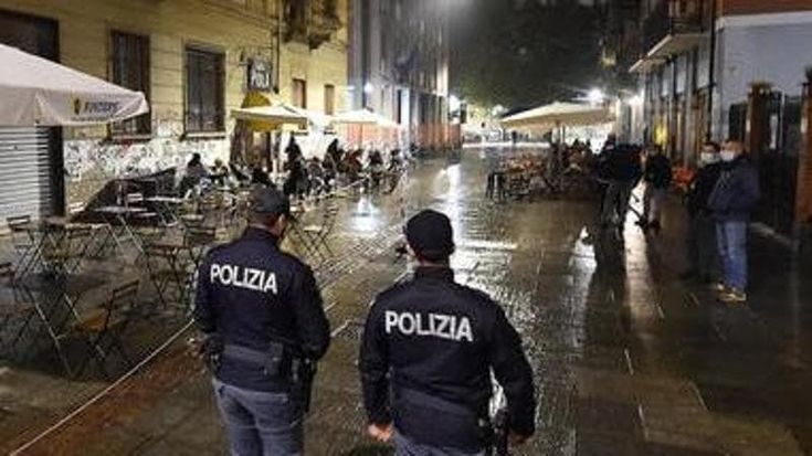Telecamere e regole per i clienti, la rivolta dei locali contro il decreto Piantedosi