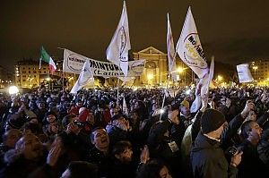 L'allarme sul sito dei 5 Stelle&ldquo;Un debito di 21 mila euro per il comizio&rdquo;