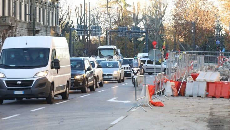 Cantiere dell’acquedotto sui viali di Firenze: via alla seconda rivoluzione traffico 