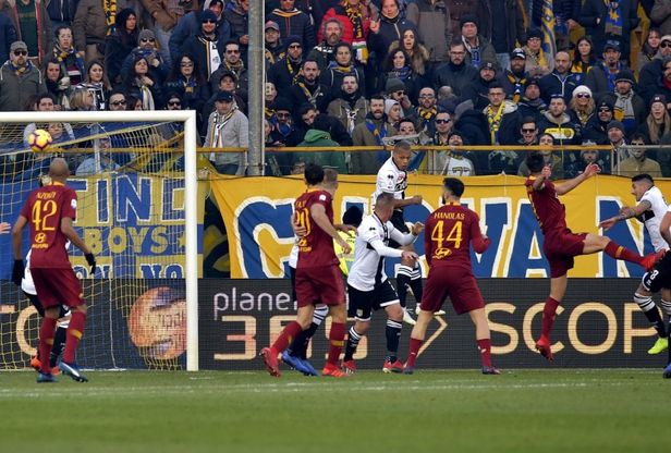 Bis della Roma: il Parma crolla nella ripresa ma il 2018 è da incorniciare - Foto 